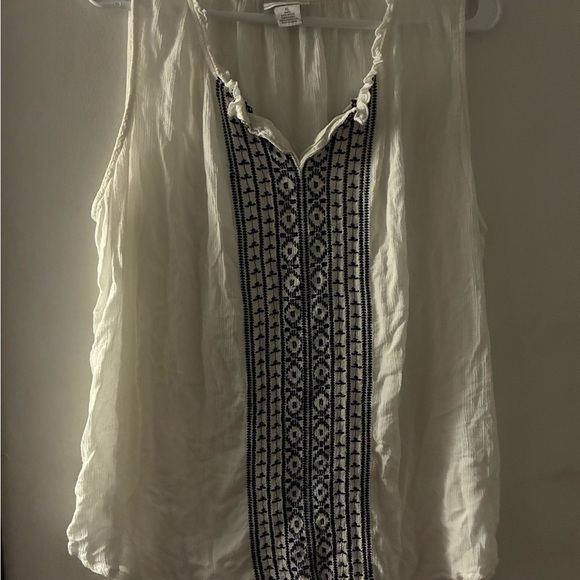 Liz Claiborne Tops - Liz Claiborne White and Black Embroidered Blouse
